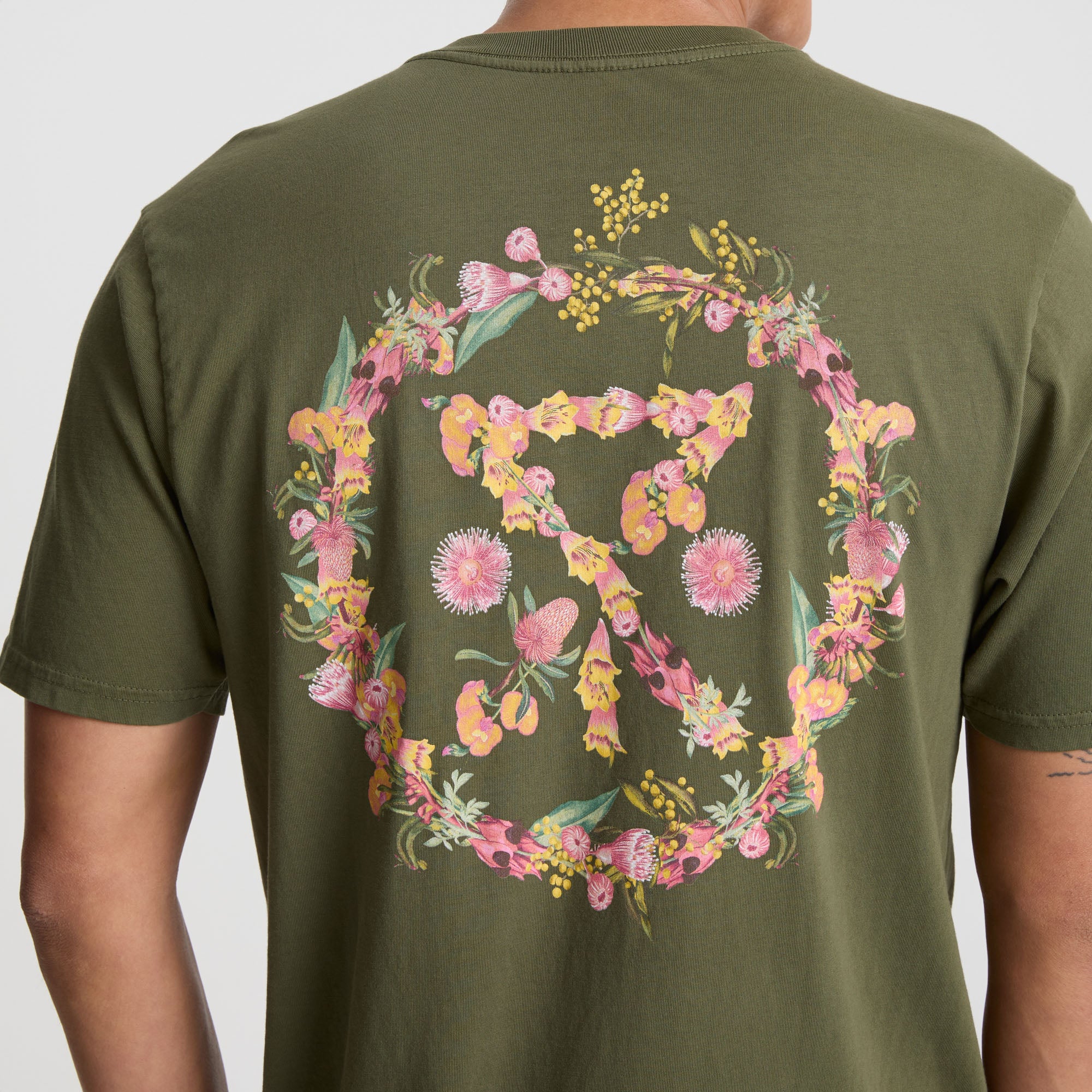 Bush Bloom Premium Tee - Military - Image 6