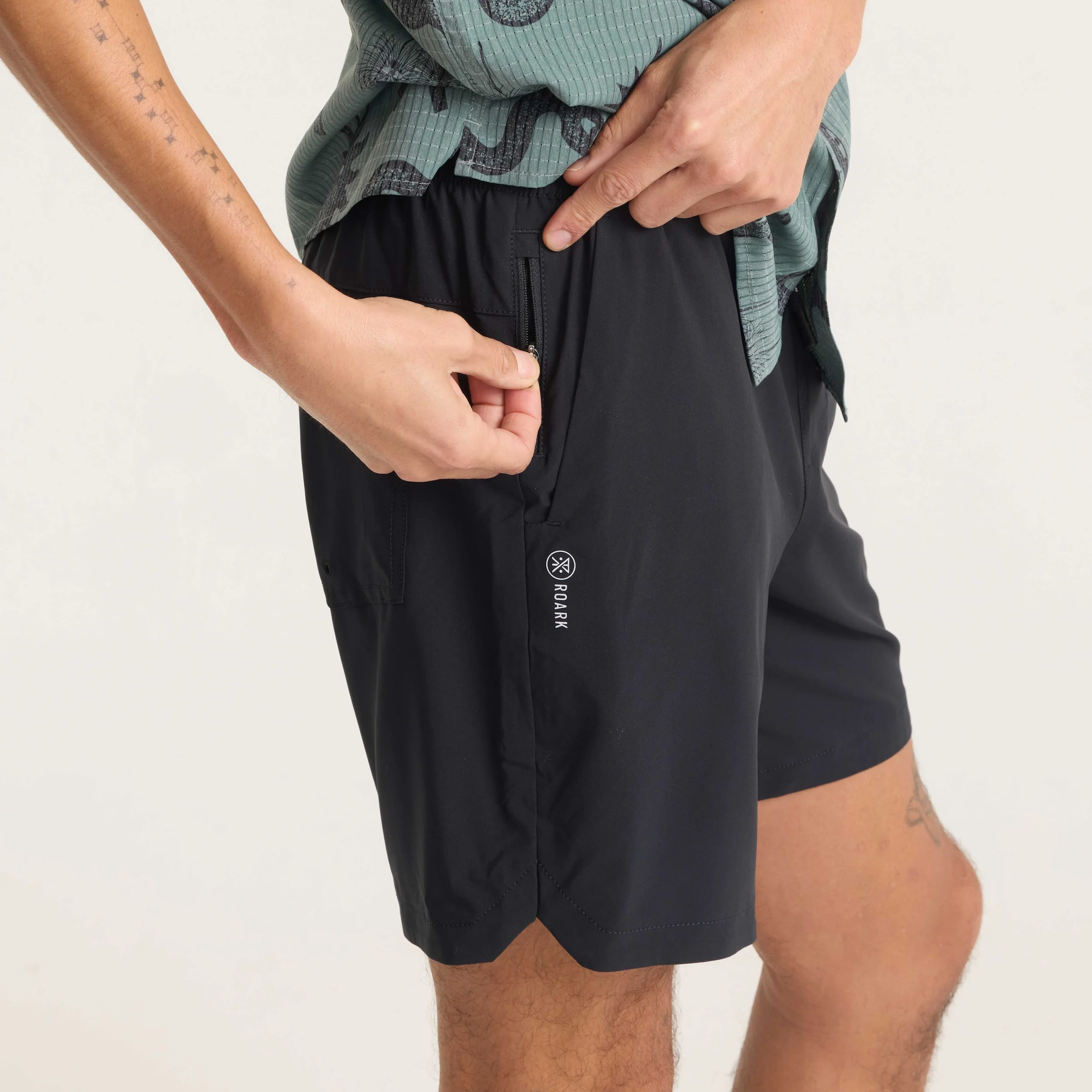 Serrano 7" Active Stretch Shorts - Black - Image 3